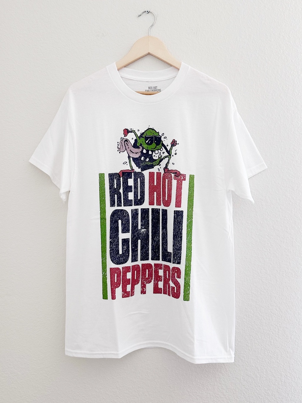 NEW Hot Topic White Red Hot Chili Peppers Graphic Band Tee